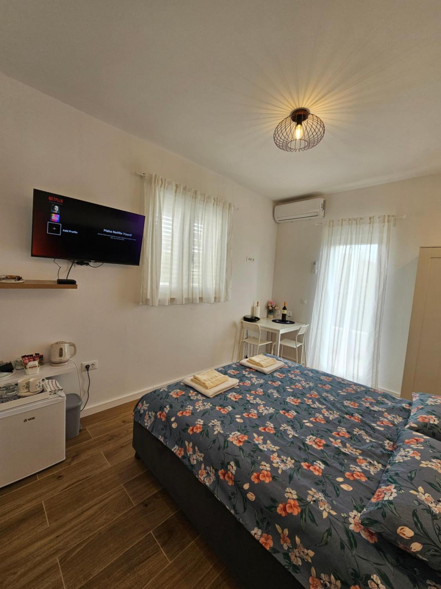Room Ela Donji Seget Exterior foto